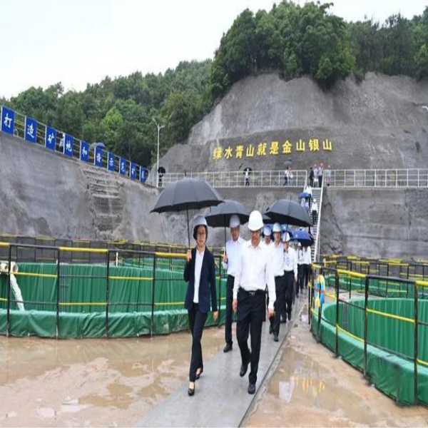 2022年5月25號，贛南稀土礦山升級改造復(fù)產(chǎn)按下“啟動鍵”